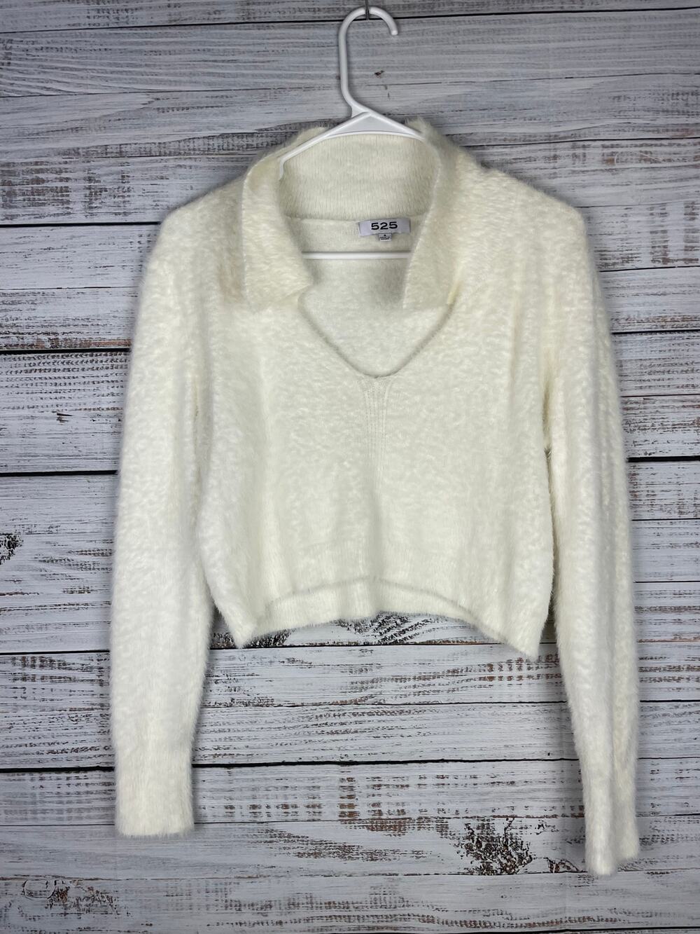 525 Eyelash Collared Sweater White Small Long Sleeve Crop Preppy Neutral Boho